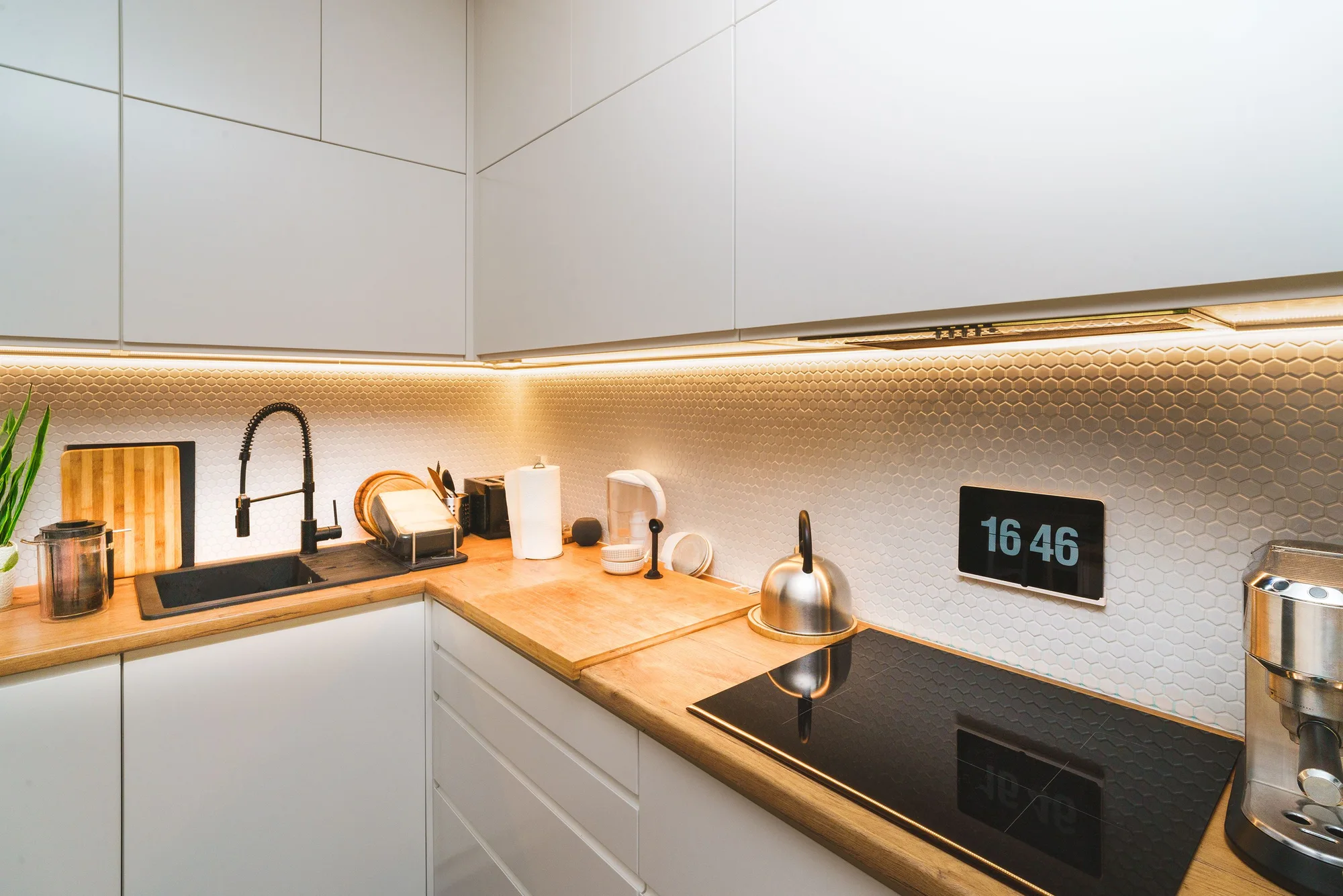 Færdigt køkken efter renovering i Hillerød